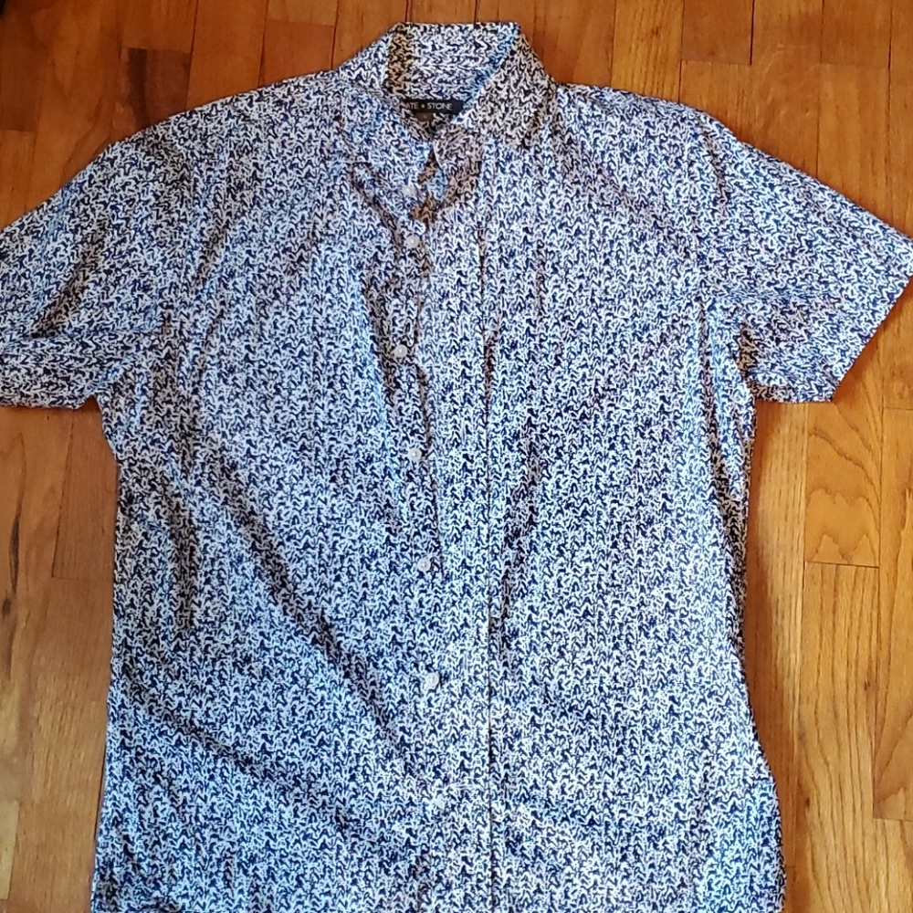 Slate and Stone Small Short Sleeve Premium Shirt